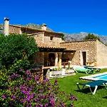 Cuixach - Stone Mallorcan Villa In Pollensa